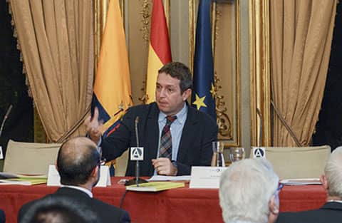 Un estudio de Comillas revela la situación socioeconómica de los ecuatorianos en España