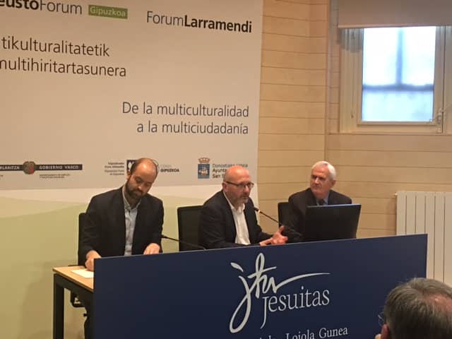 Inauguración del ciclo Forum Larramendi de los jesuitas de la calle Andía de Donosti