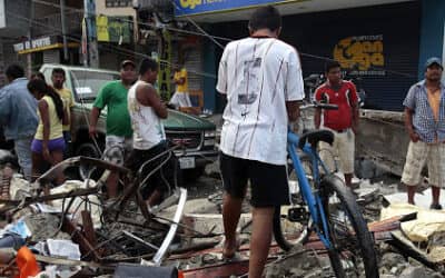 Emergencia en Ecuador: El seísmo es un desastre natural, pero la magnitud de sus consecuencias no lo son