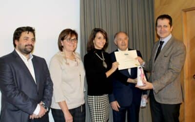 Entrega del premio José Lorca al Hogar de San José