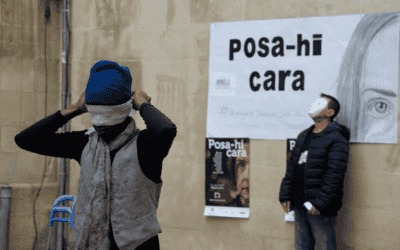 Flash mob teatral en Lleida para poner rostro a las personas sin hogar
