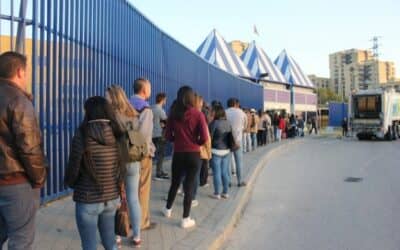 Más de 200 organizaciones y cerca de 40.000 personas piden al Gobierno la regularización urgente de personas migrantes