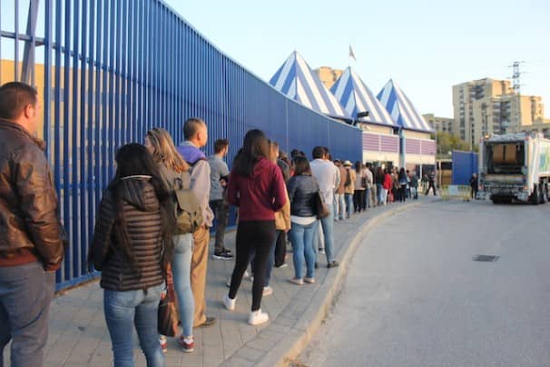 Más de 200 organizaciones y cerca de 40.000 personas piden al Gobierno la regularización urgente de personas migrantes