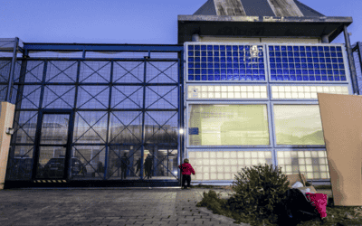 Informe de Migra Studium sobre el CIE de Barcelona: «Desenmascarar el internamiento»